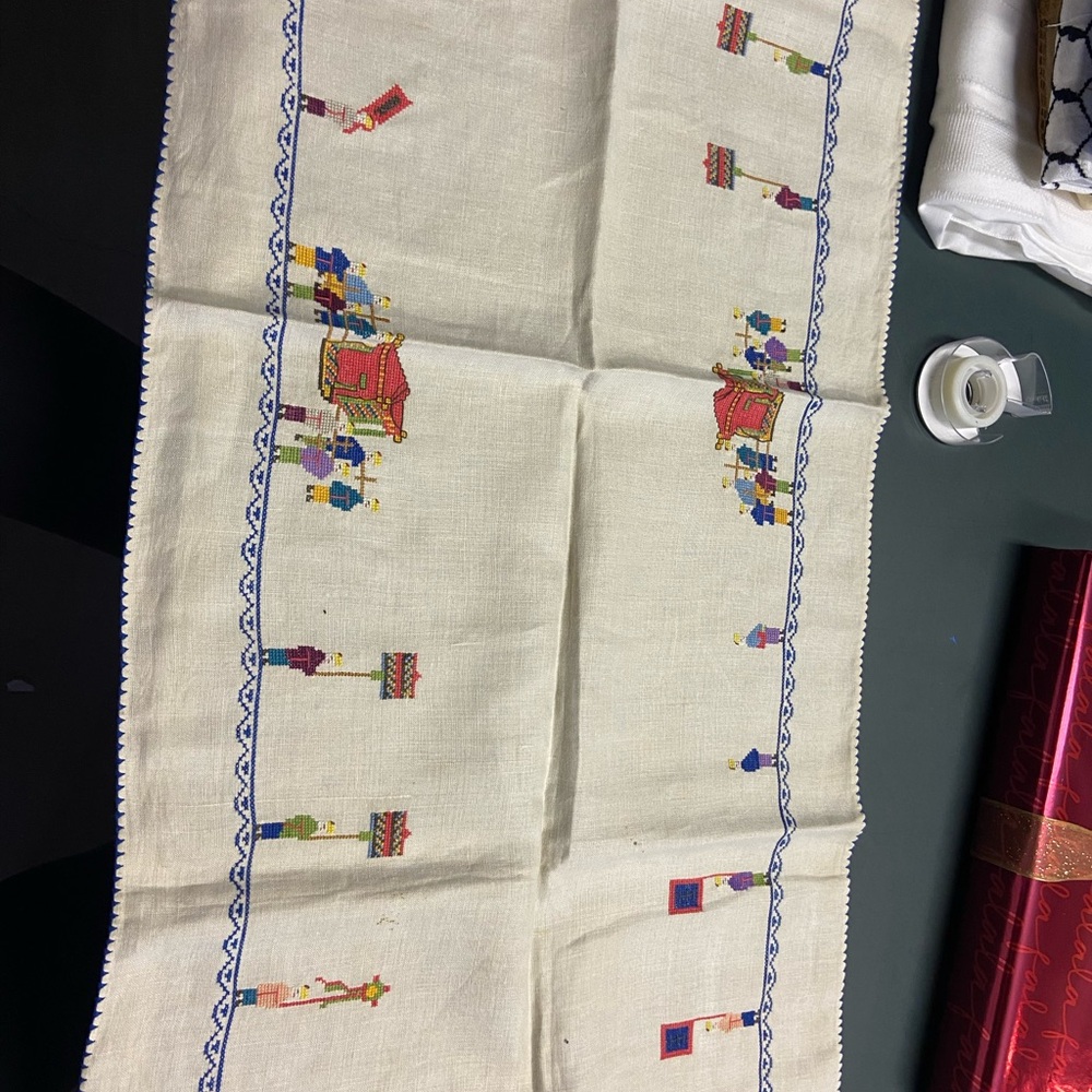 Vintage Asian placemats/cocktail napkins/runners needlepoint